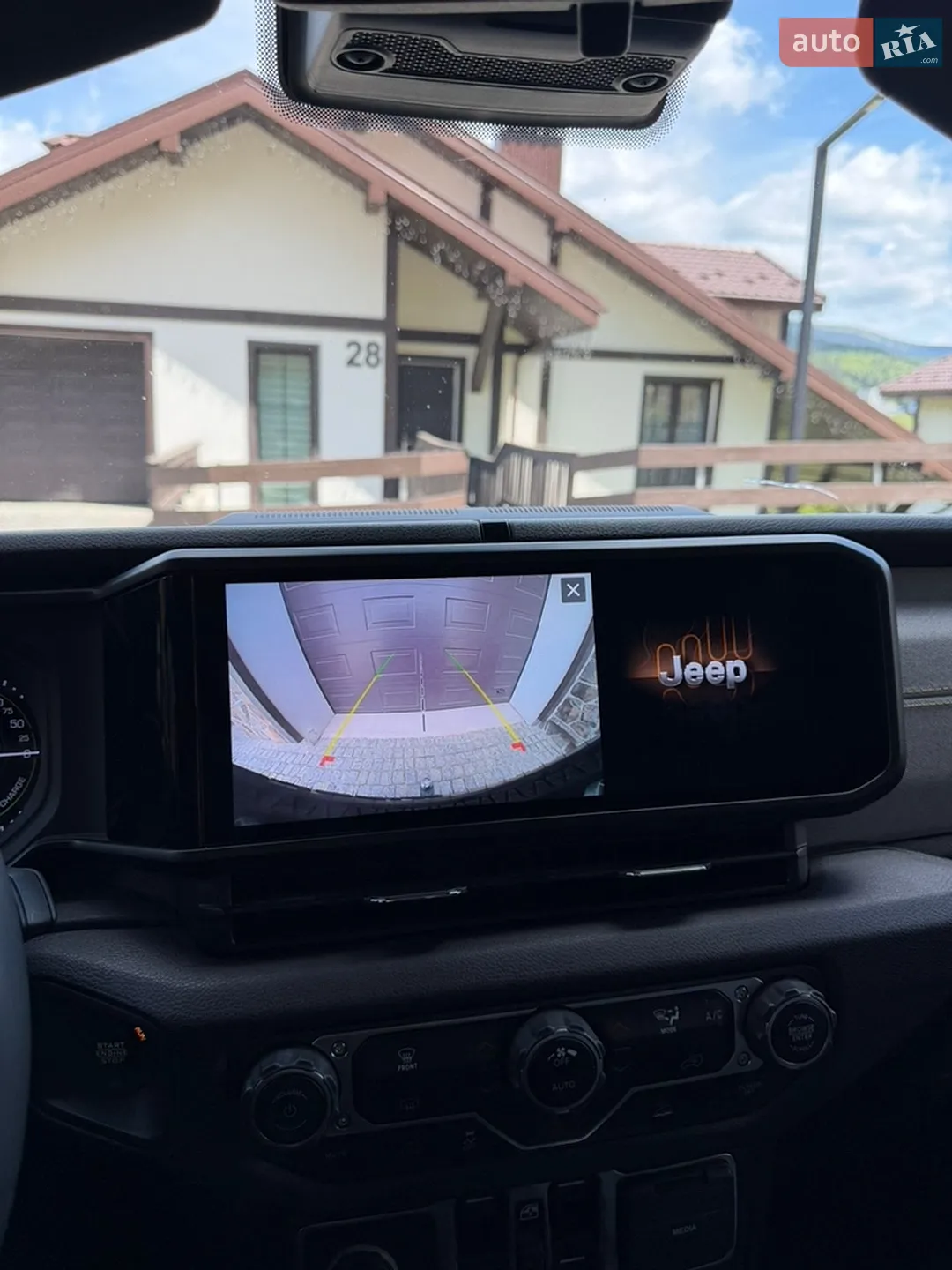 2023 Jeep Wrangler - мініатюра 10