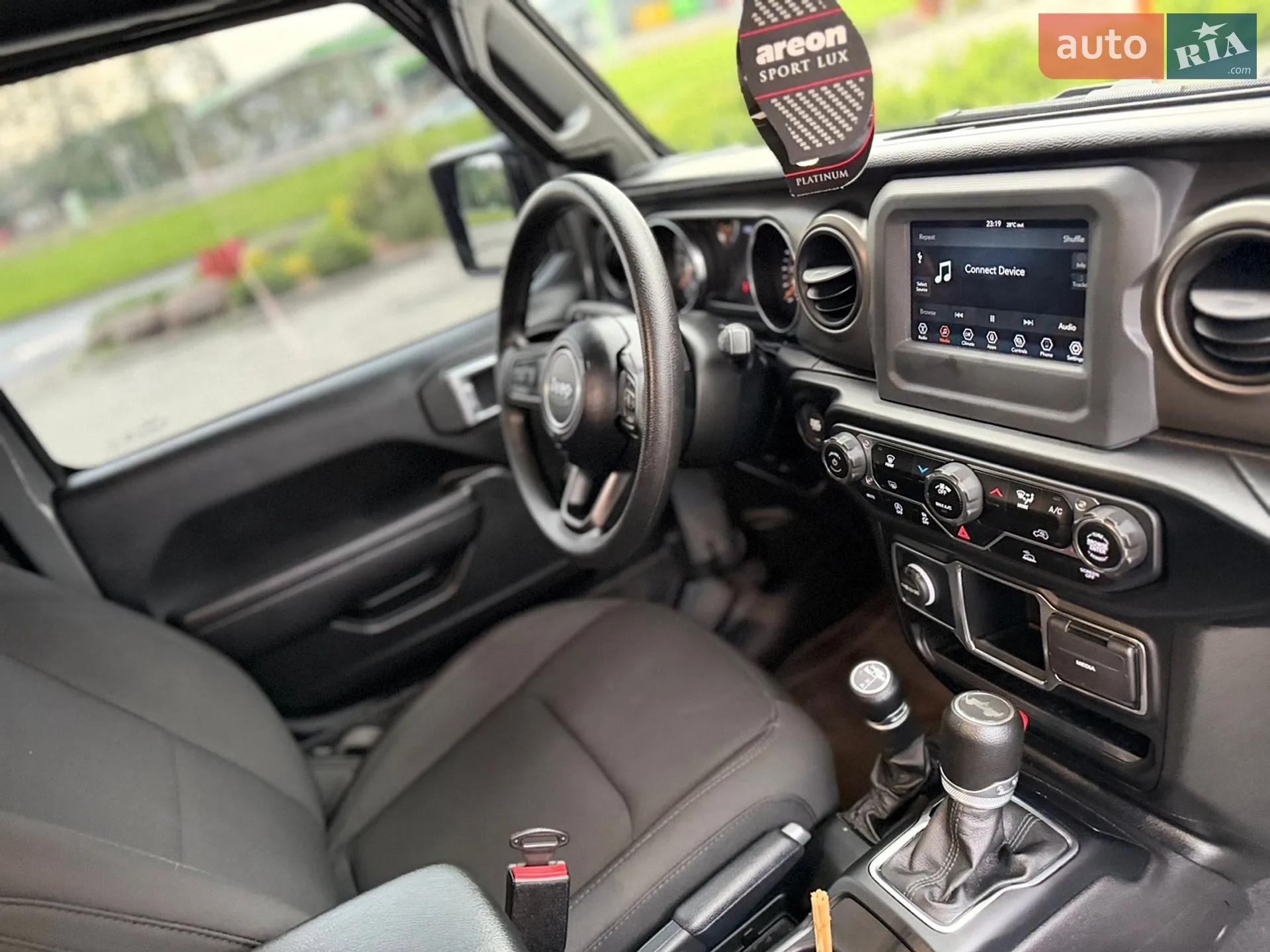 2022 Jeep Wrangler - мініатюра 51