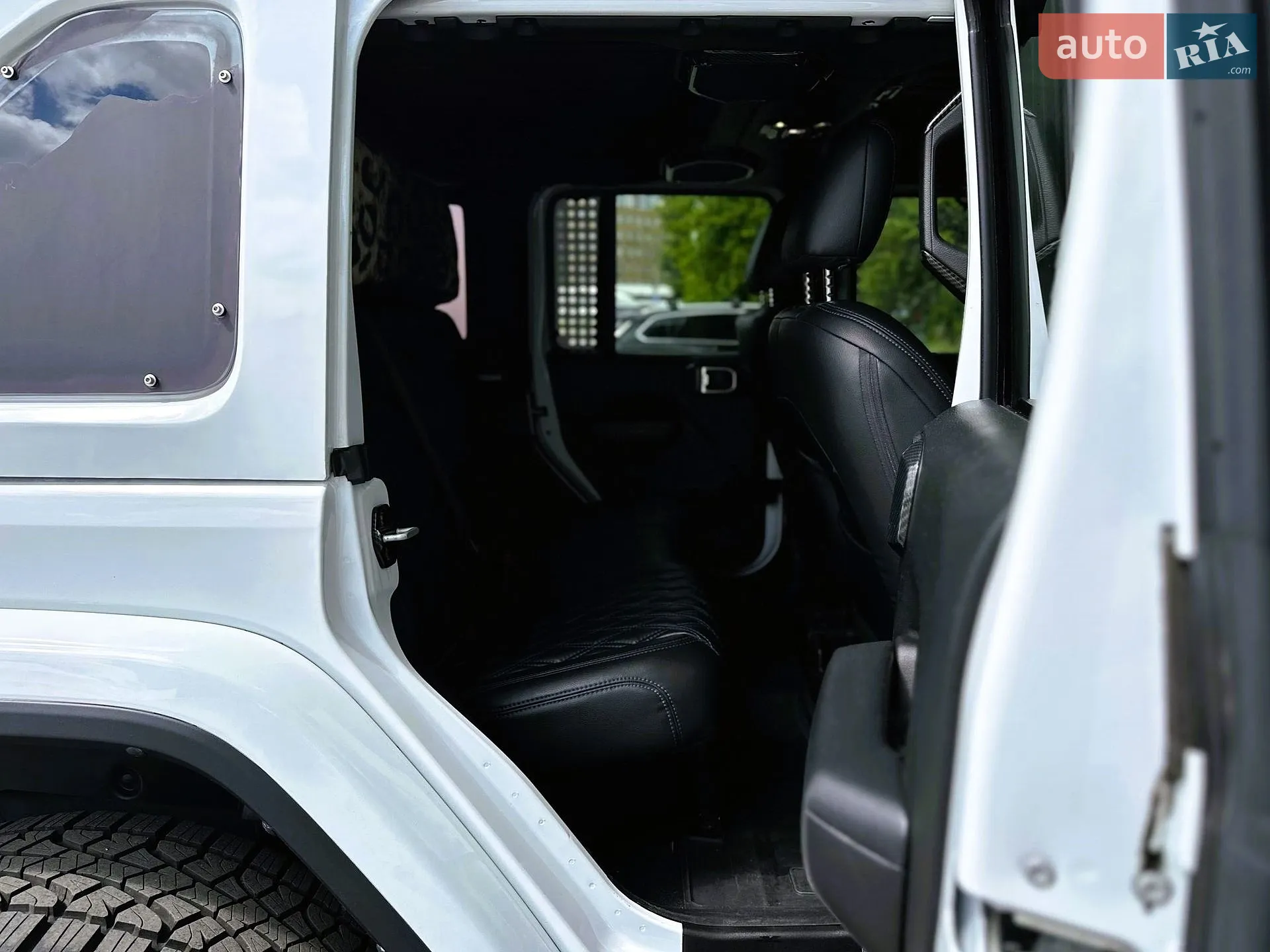 2018 Jeep Wrangler - мініатюра 33