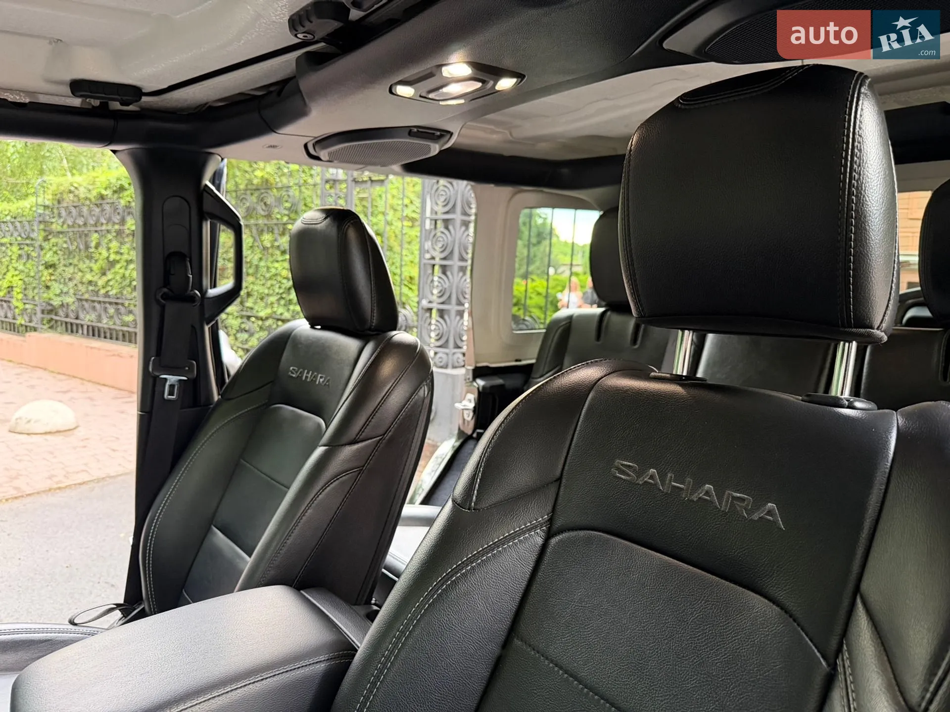 2022 Jeep Wrangler - мініатюра 23