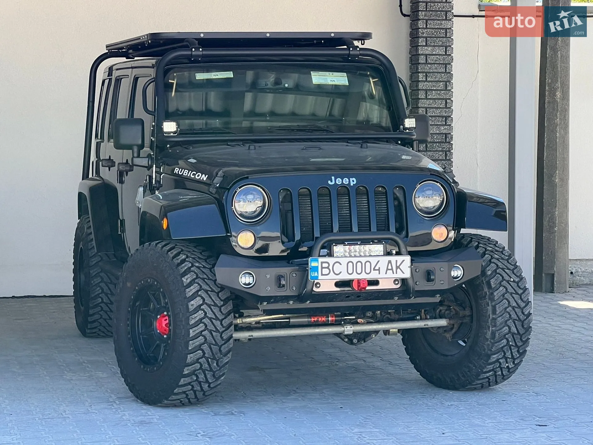 Jeep Wrangler 2016 VIN 1C4BJWFGXGL171540 фото оголошення 2 з 5