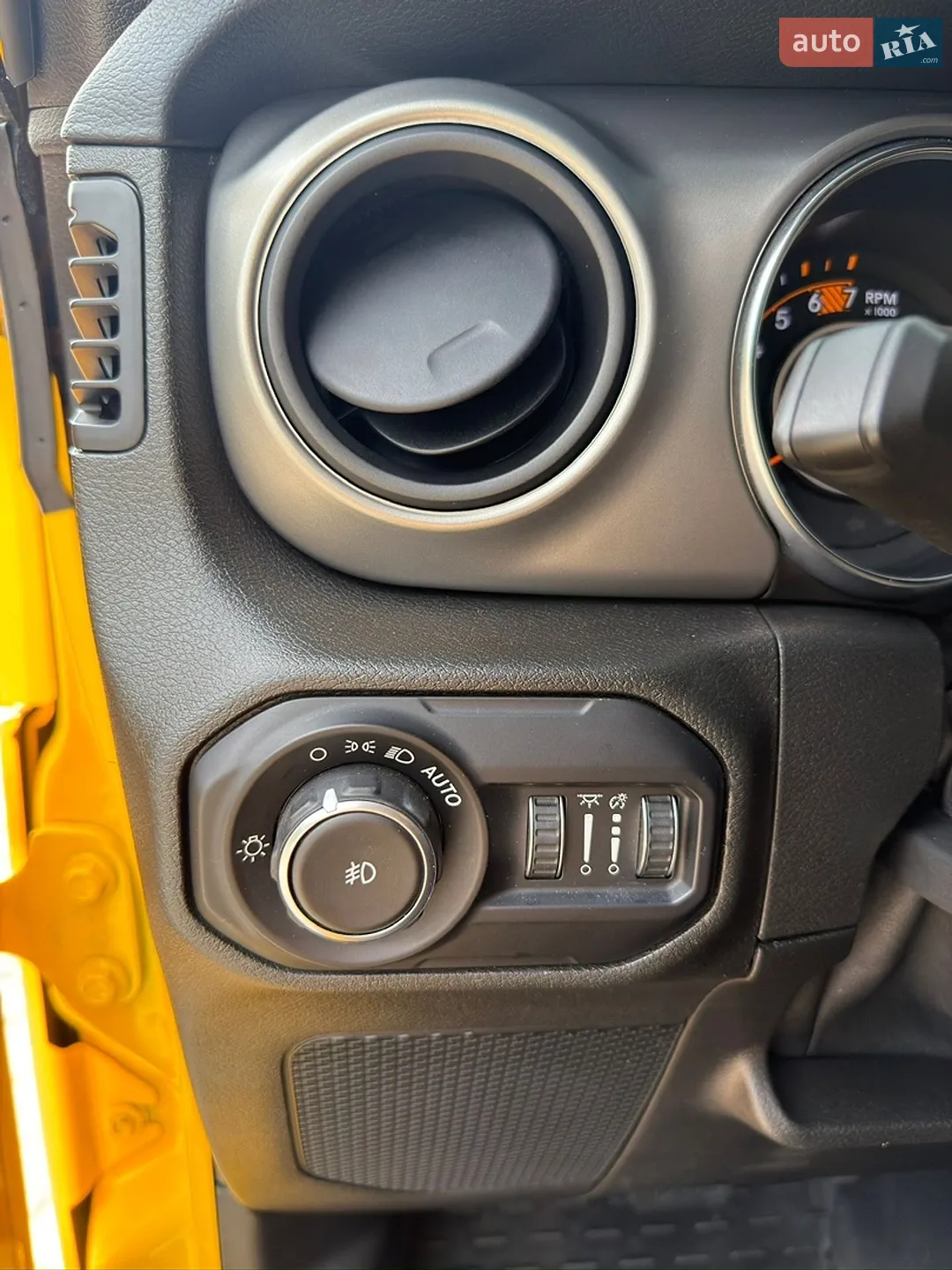 2021 Jeep Wrangler - мініатюра 42