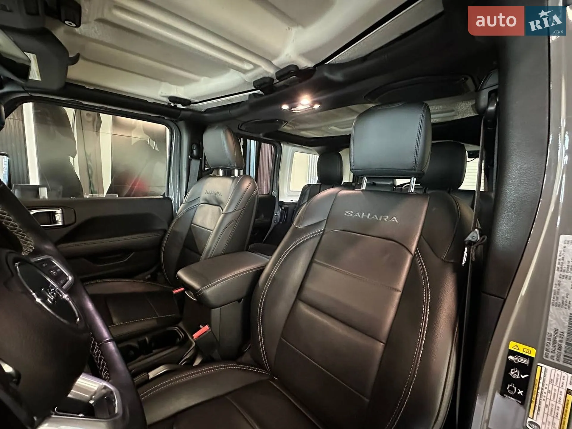 2022 Jeep Wrangler - мініатюра 17