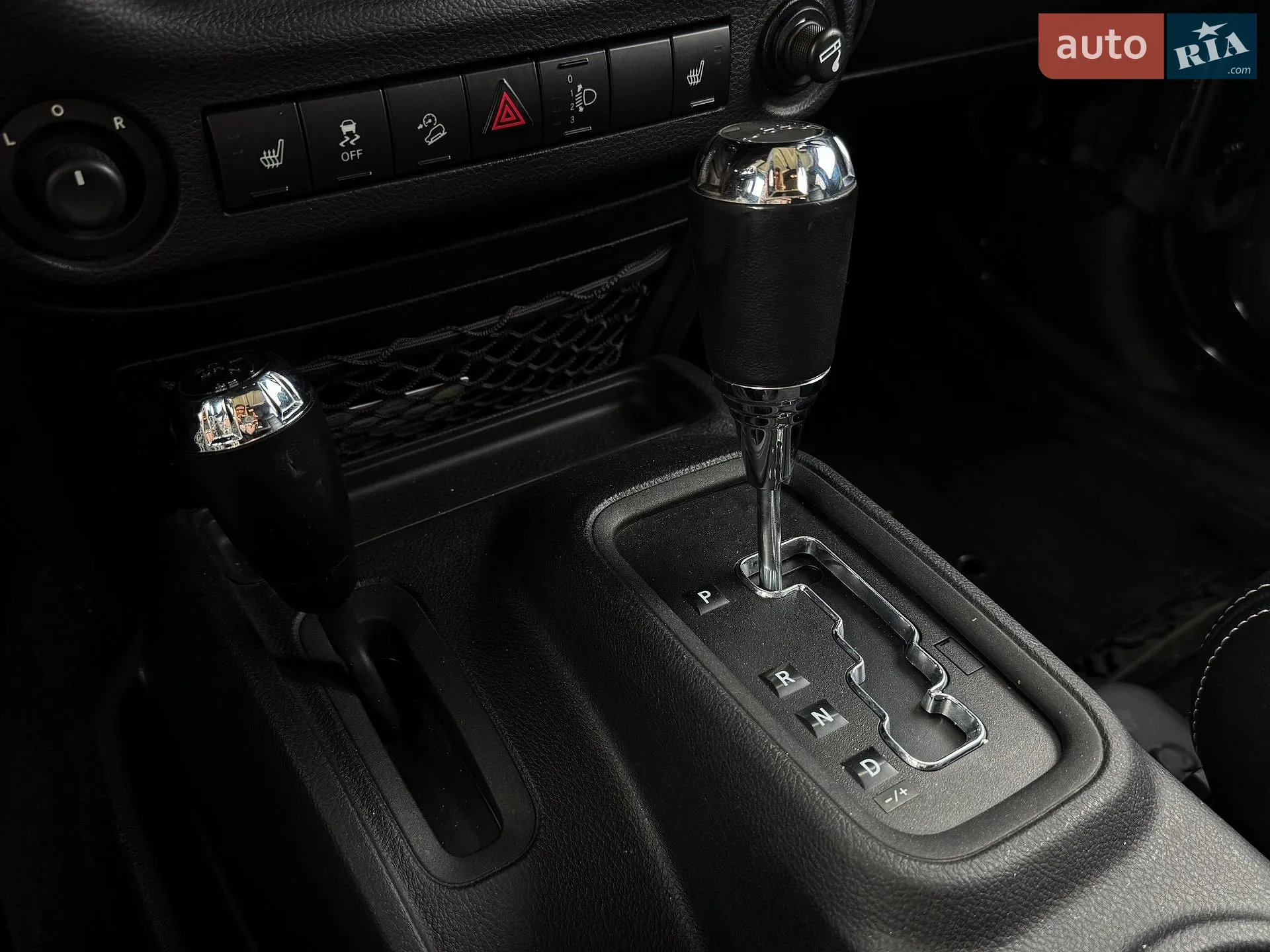 2012 Jeep Wrangler - мініатюра 22