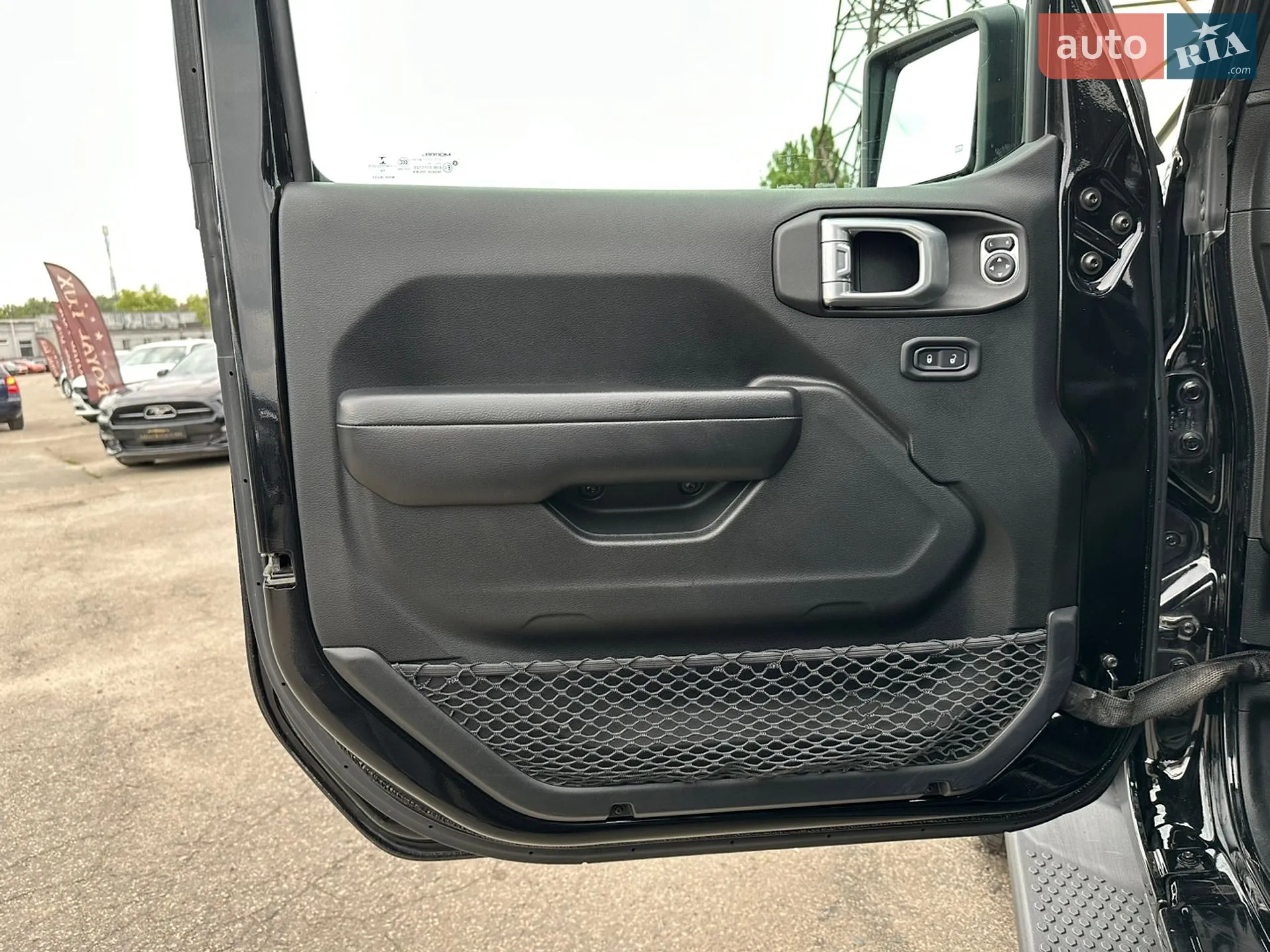 2019 Jeep Wrangler - мініатюра 14