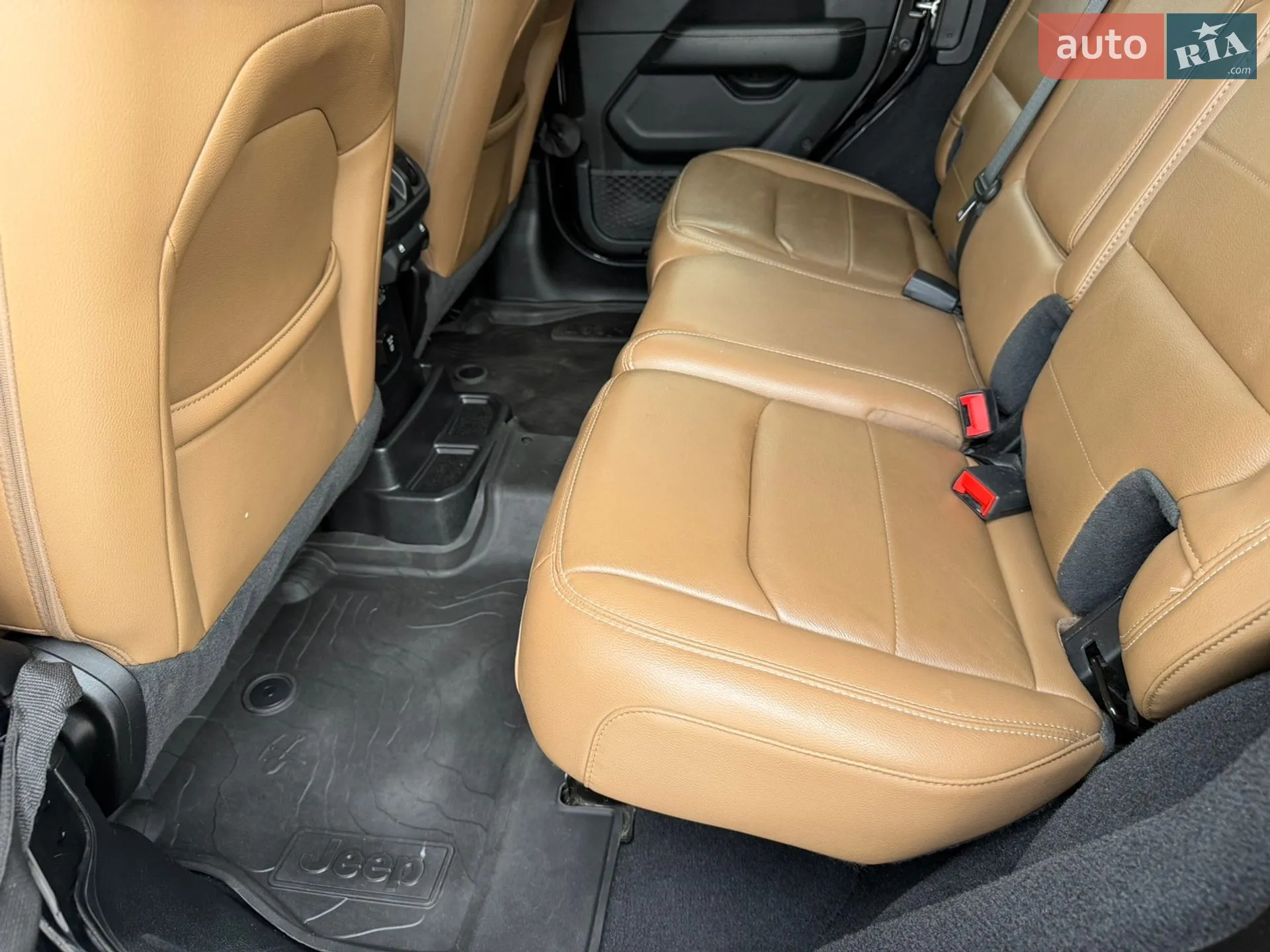 2020 Jeep Wrangler - мініатюра 16