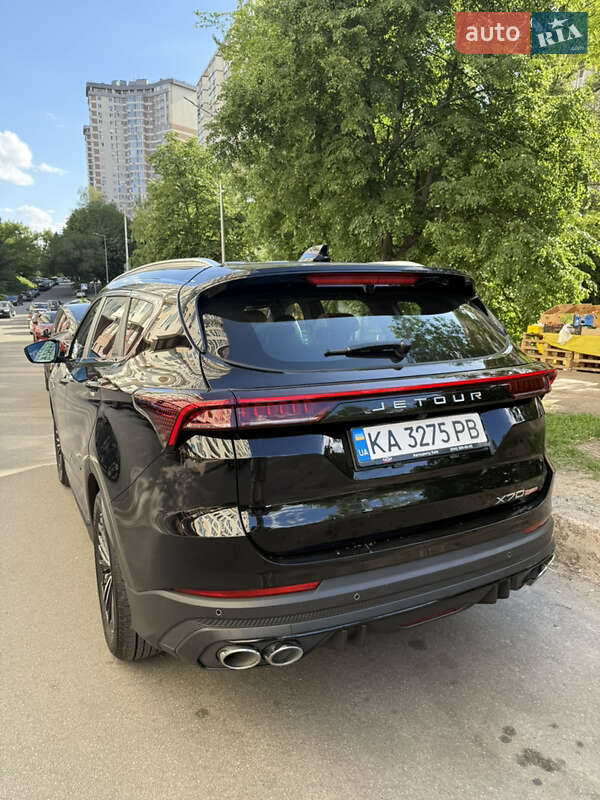 Позашляховик / Кросовер Jetour X70 Plus 2024 в 