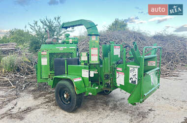 Дробильная установка, дробилка John Deere 1210G 2010 в Хмельницком