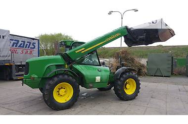 Телескопический погрузчик John Deere 3400 2003 в Овруче