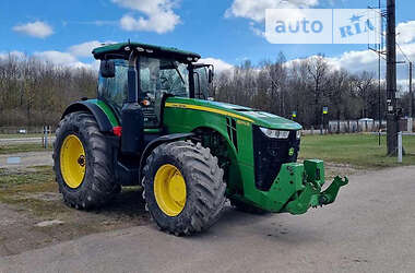 Трактор сільськогосподарський John Deere 8370R 2015 в Житомирі