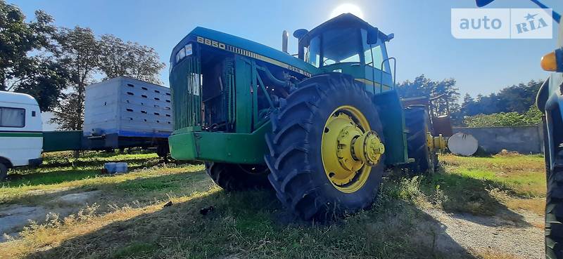 John Deere 8850