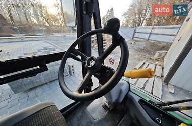 Прибиральна машина Johnston Sweepers 142A101T 2010 в 
