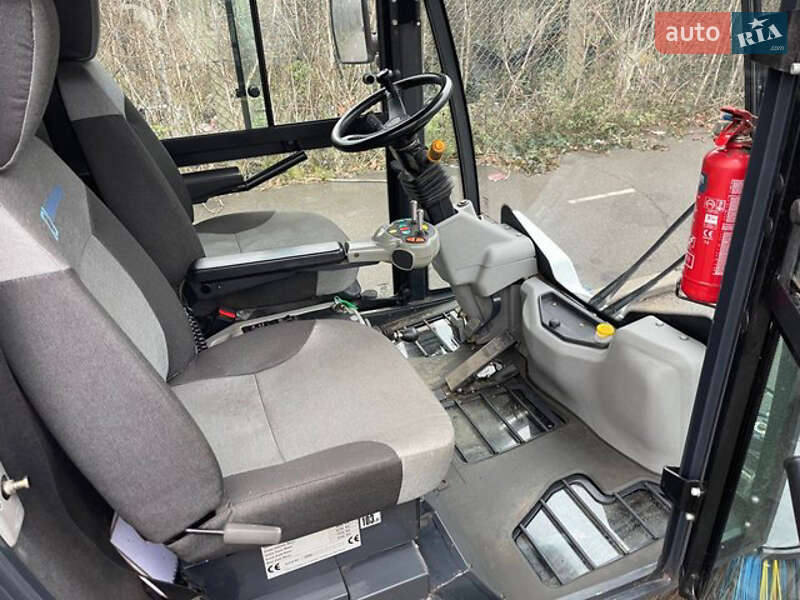 Уборочная машина Johnston Sweepers Compact 2014 в Василькове