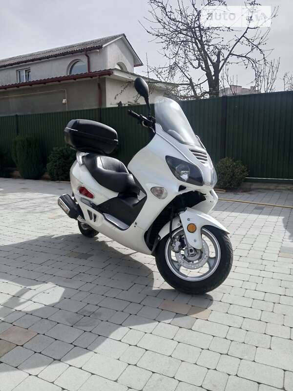 – Продам Джонвей YY LD5TDNPA1D1000007