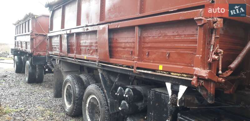 Зерновоз КамАЗ 51102 1989 в Золочеві