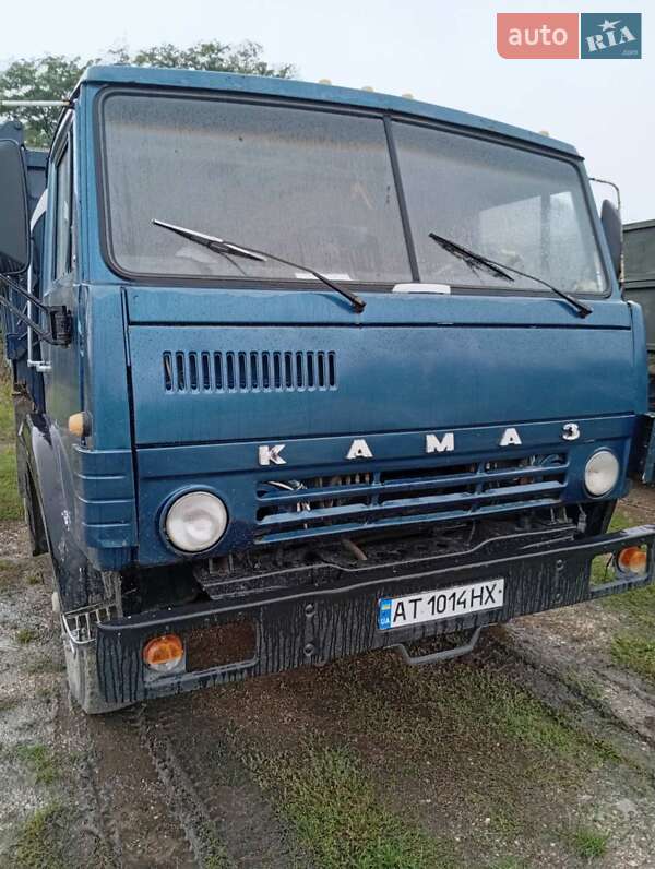 Самосвал КамАЗ 53102 1987 в Городенке