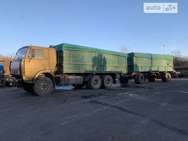 Зерновоз КамАЗ 53212 1989 в Горішніх Плавнях