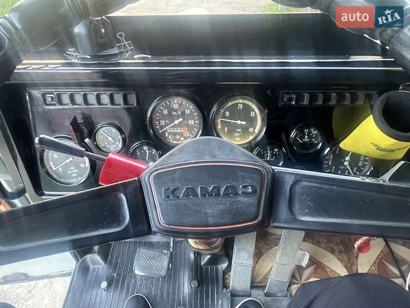 Зерновоз КамАЗ 53212 1985 в Тячеві