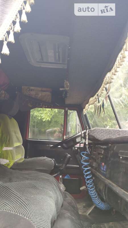 Контейнеровоз КамАЗ 53213 1984 в Шпикові