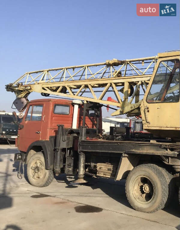 Автокран КамАЗ 53213 1990 в Львові