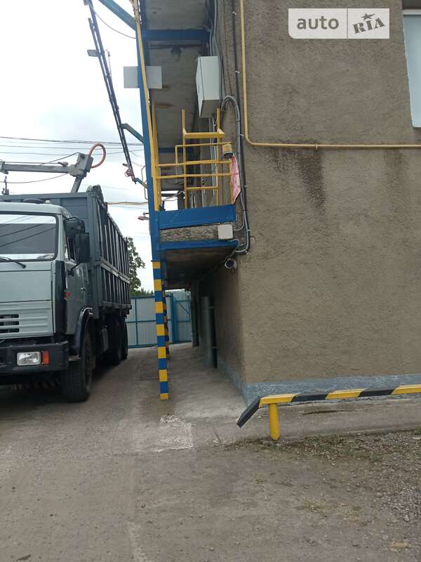 Самосвал КамАЗ 53215 2004 в Тростянце