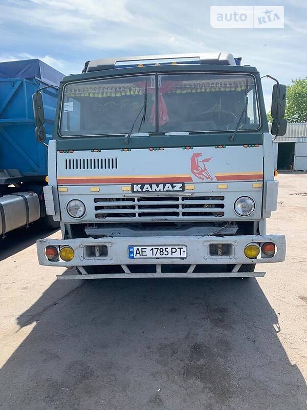 Самоскид КамАЗ 53228 1992 в Томаківці