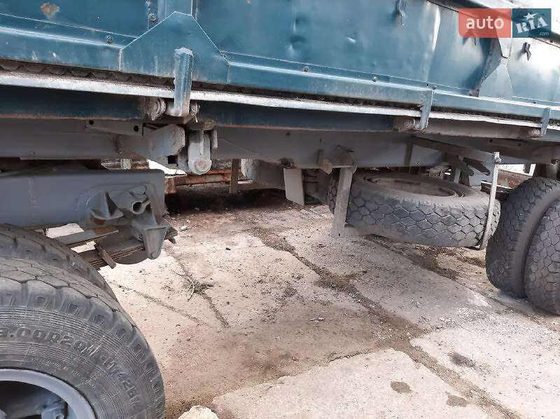 Самосвал КамАЗ 55111 1991 в Окнах