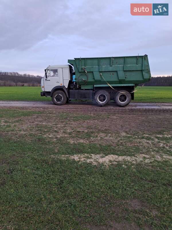 Самосвал КамАЗ 55111 1982 в Чернобае