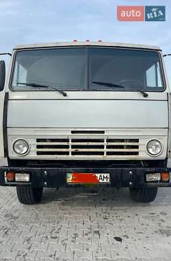 Фронтальный погрузчик КамАЗ 5511 1989 в Киеве