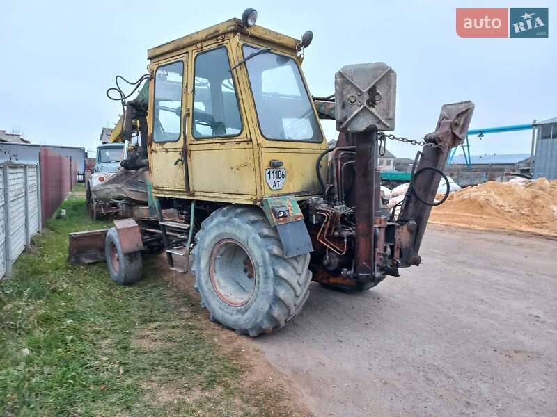 Екскаватор навантажувач Карпатець 1560-С 1991 в Запоріжжі