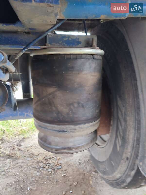 Зерновоз - прицеп Kassbohrer D 1991 в Сарате