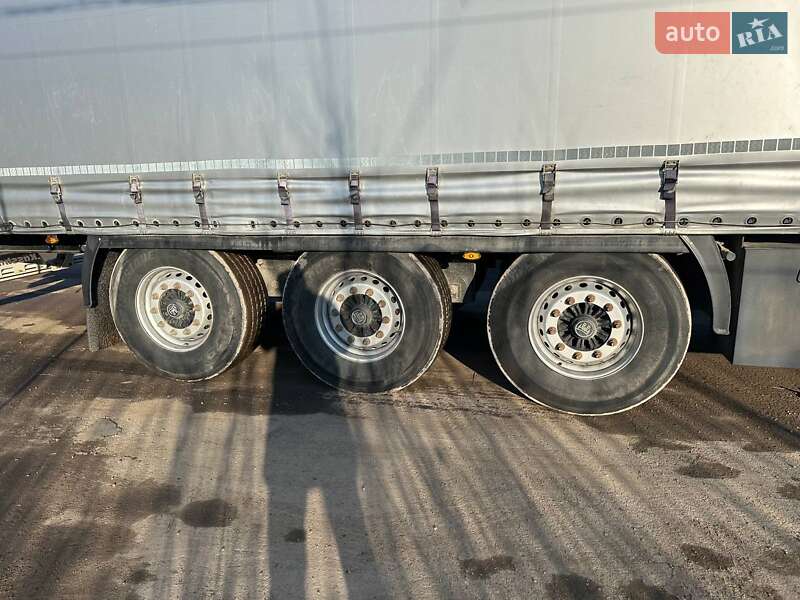Тентований борт (штора) - напівпричіп Kassbohrer Maxima 2022 в Львові