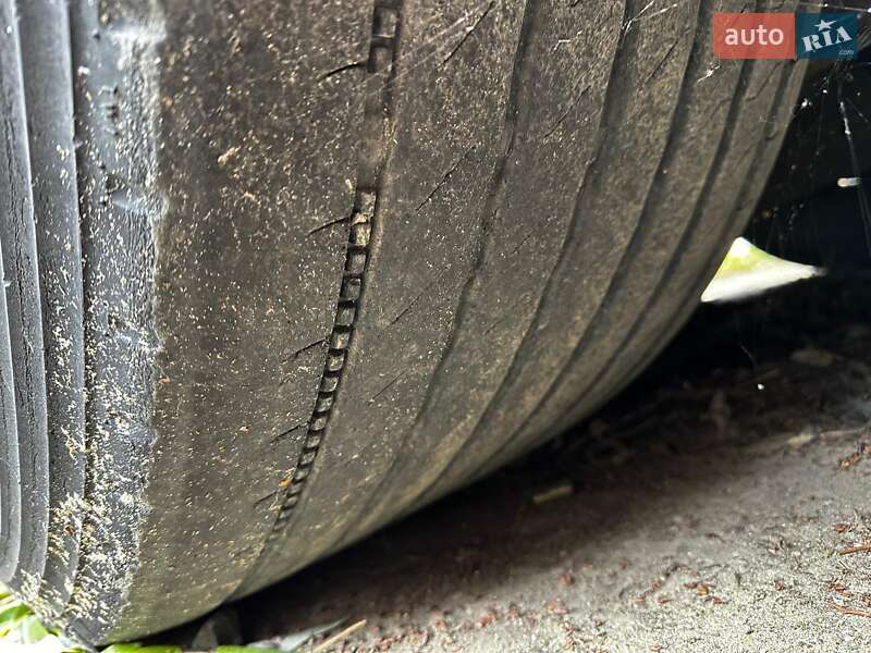 Тентованный борт (штора) - полуприцеп Kassbohrer Maxima 2012 в Луцке