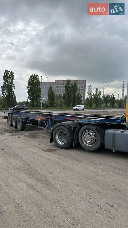 Контейнеровоз Kassbohrer SB 1993 в Одесі