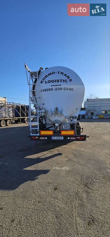 Цистерна напівпричіп Kassbohrer SSK 2007 в Запоріжжі