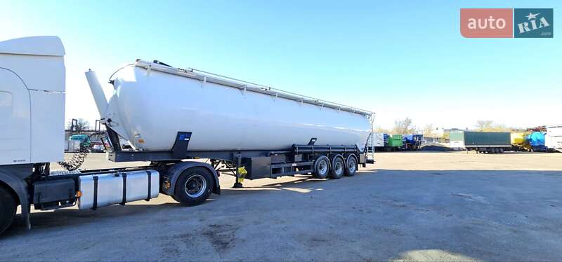 Цистерна напівпричіп Kassbohrer SSK 2007 в Запоріжжі