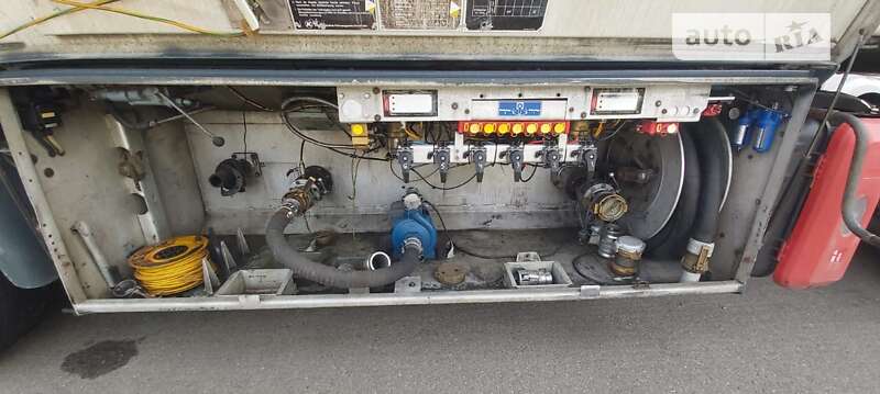 Цистерна полуприцеп Kassbohrer STB 1992 в Киеве