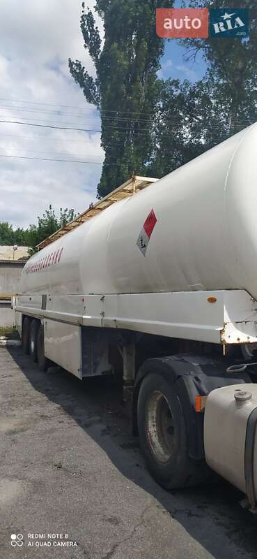 Цистерна полуприцеп Kassbohrer STB 1994 в Киеве фото 6 Цистерна полуприцеп Kassbohrer STB 1994 в Киеве