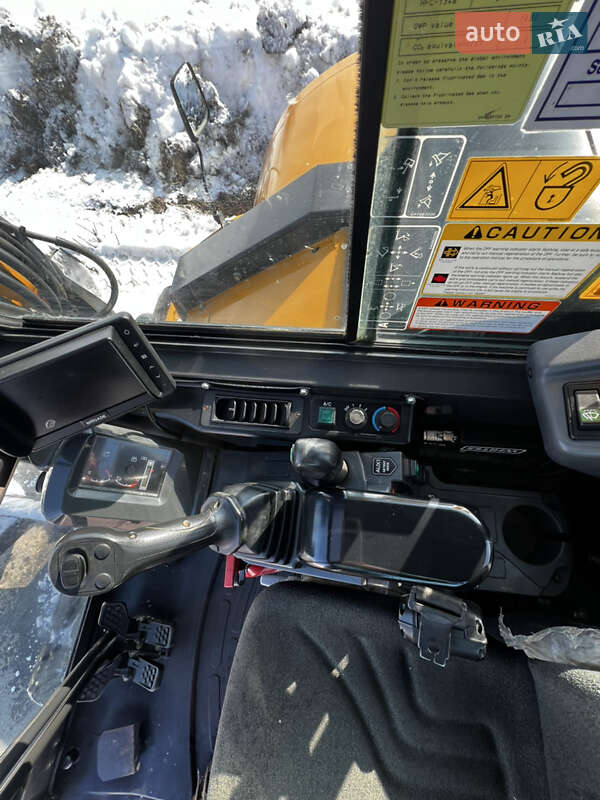 Міні-екскаватор Kato HD 2018 в Тернополі фото 35 Міні-екскаватор Kato HD 2018 в Тернополі