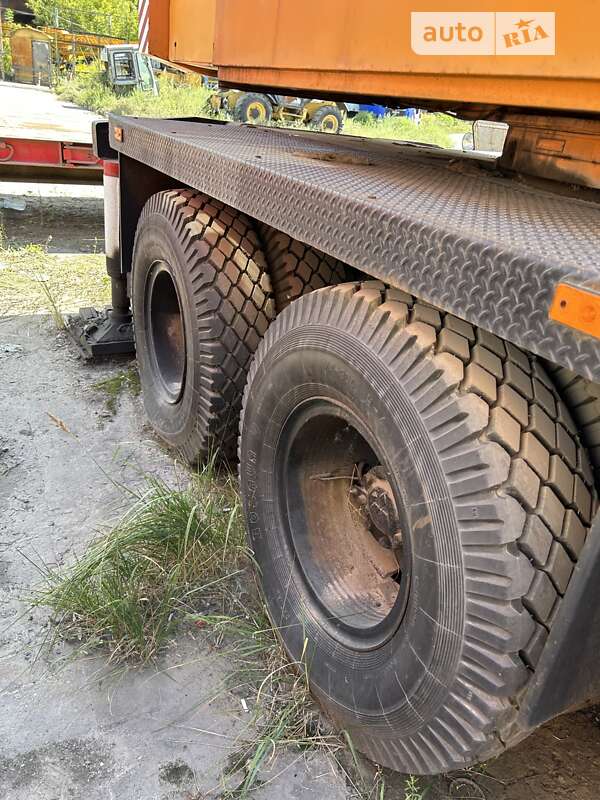 Автокран Kato NK 2010 в Києві