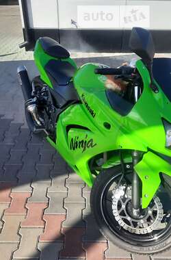 Мотоцикл Спорт-туризм Kawasaki 250 2008 в Луке-Мелешковской