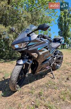 Спортбайк Kawasaki 400 2022 в Днепре