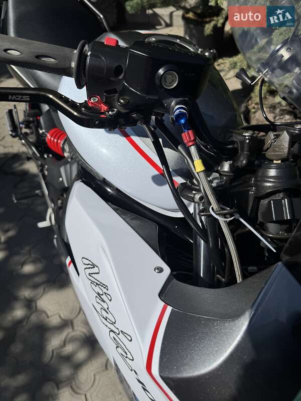 Спортбайк Kawasaki 400 2013 в Дніпрі