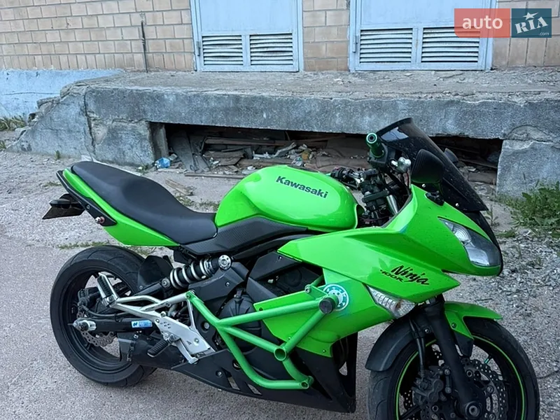 Kawasaki 400 2010