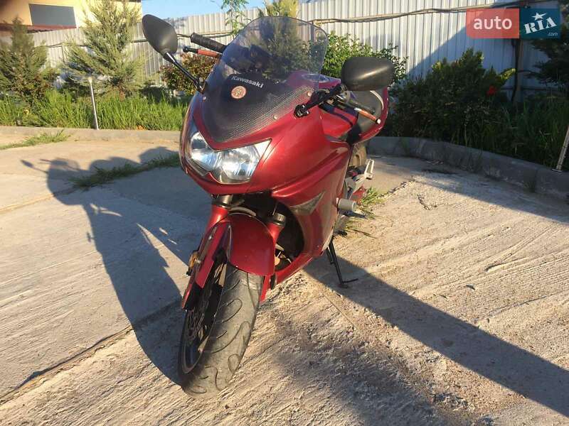 Мотоцикл Багатоцільовий (All-round) Kawasaki 650 2006 в Одесі