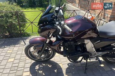 Спортбайк Kawasaki 750 2006 в 