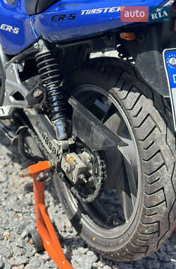 Мотоцикл Классик Kawasaki  ER 500 2000 в 