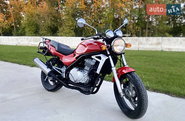 Мотоцикл Без обтекателей (Naked bike) Kawasaki ER-5 2000 в  фото 6 Мотоцикл Без обтекателей (Naked bike) Kawasaki ER-5 2000 в