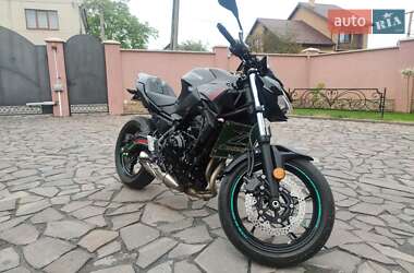Мотоцикл Без обтекателей (Naked bike) Kawasaki ER 650 2020 в 