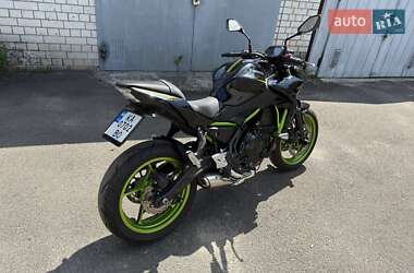 Мотоцикл Без обтекателей (Naked bike) Kawasaki ER 650 2021 в 